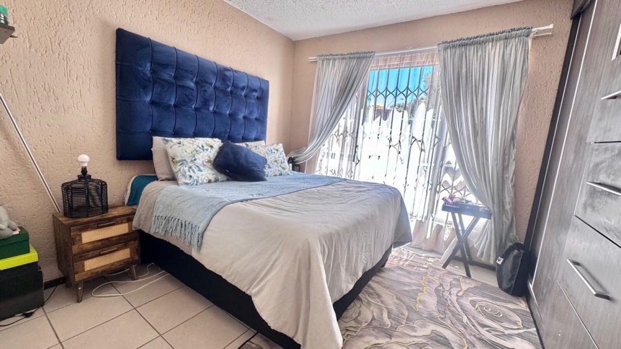 2 Bedroom Property for Sale in Pellissier Free State